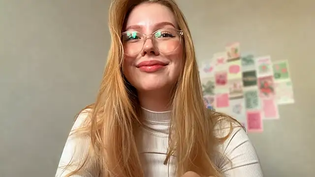 HoneyAudrey online show from 04/21/26, 02:51