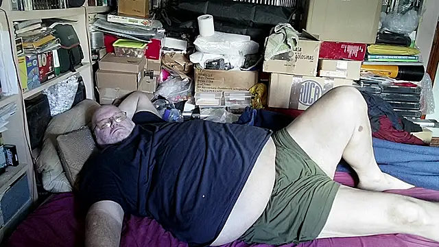 hadeszeuss2 online show from 01/31/25, 02:28