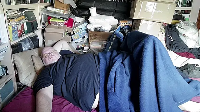 hadeszeuss2 online show from 02/10/25, 02:26