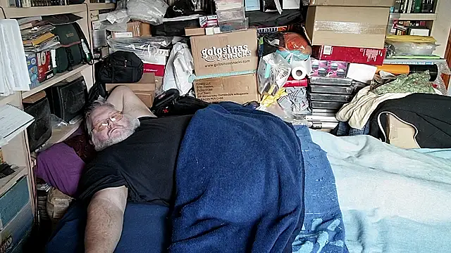 hadeszeuss2 online show from 01/13/26, 03:17