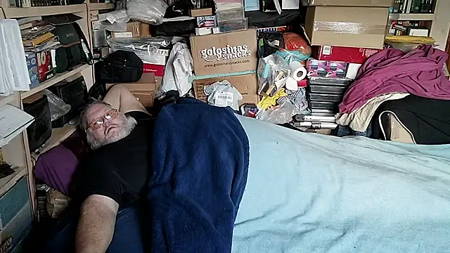 hadeszeuss2 online show from 01/16/26, 02:43