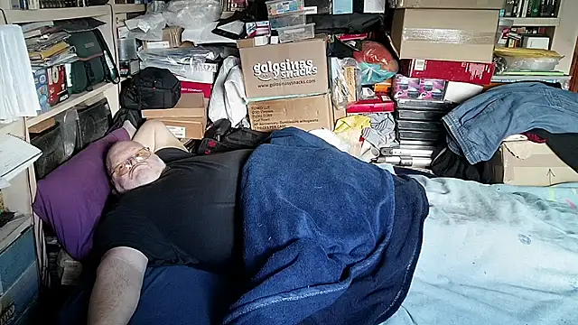 hadeszeuss2 online show from 02/08/26, 02:42