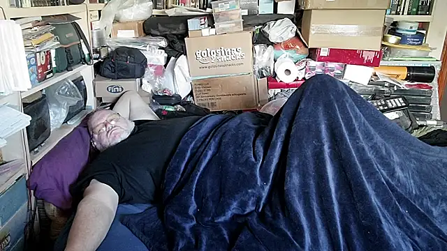 hadeszeuss2 online show from 04/03/26, 08:34