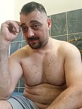 Snapshot of Mirkoxxx@xh chatting on 06/11/26, 09:40 Mirkoxxxxh online show from 06/11/26, 09:40