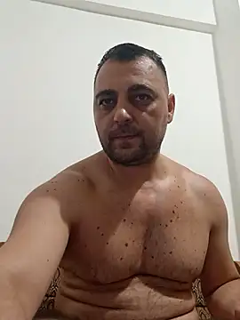 Snapshot of Mirkoxxx@xh chatting on 07/30/26, 07:35 Mirkoxxxxh online show from 07/30/26, 07:35