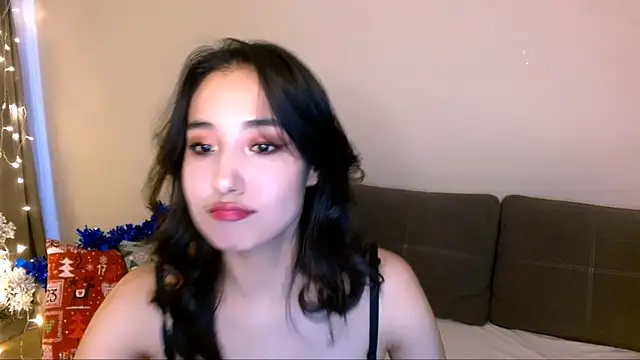 Snapshot of Li_noen chatting on 12/19/24, 08:56 Li noen online show from 12/19/24, 08:56