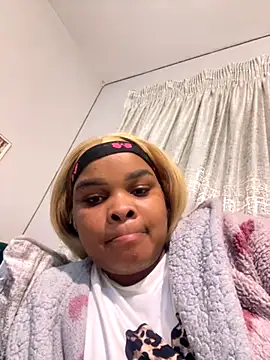 NaughtyKelly28 online show from 10/20/25, 08:53