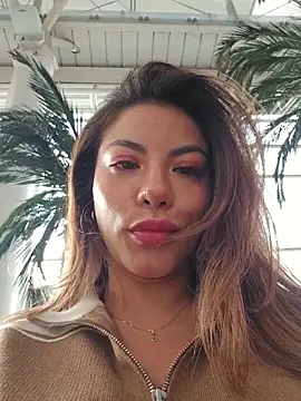 Karen San Miguel online show from 12/22/25, 09:12