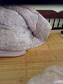 Snapshot of misu09 chatting on 09/16/25, 04:24 misu09 online show from 09/16/25, 04:24