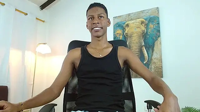 maiki18  online show from 10/31/25, 08:54