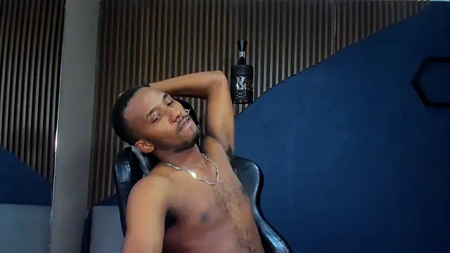 Snapshot of JamesParck chatting on 01/22/25, 06:41 JamesParck online show from 01/22/25, 06:41