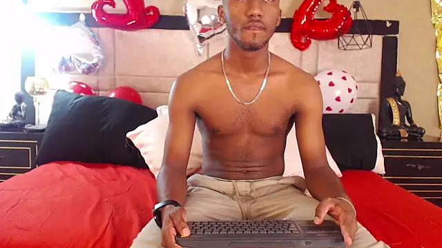 Snapshot of JamesParck chatting on 02/13/25, 01:15 JamesParck online show from 02/13/25, 01:15