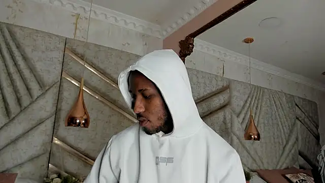 Snapshot of JamesParck chatting on 03/06/25, 12:52 JamesParck online show from 03/06/25, 12:52