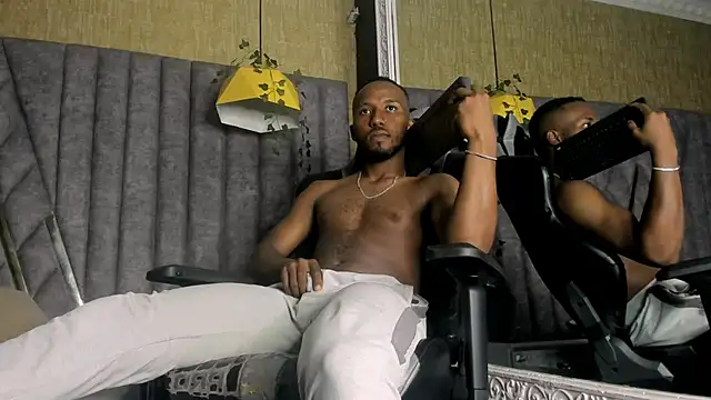 JamesParck online show from 03/25/26, 12:38