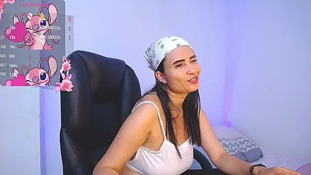 Snapshot of keelly_richaardson1 chatting on 03/15/25, 09:27 keelly richaardson1 online show from 03/15/25, 09:27