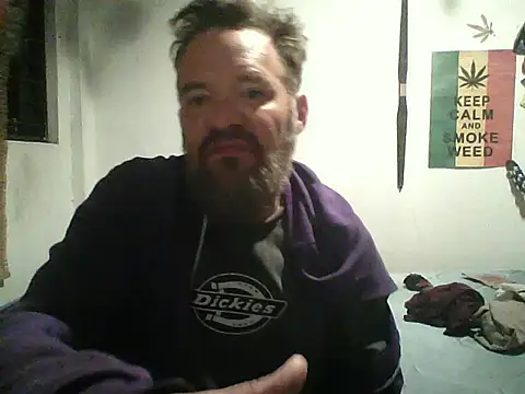 Snapshot of LECHEBALLS chatting on 12/23/25, 07:06 LECHEBALLS online show from 12/23/25, 07:06
