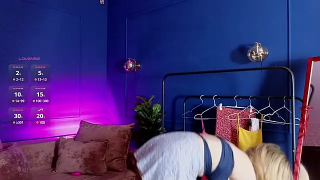 Snapshot of Diana_mysteryx chatting on 03/14/25, 01:27 Diana mysteryx online show from 03/14/25, 01:27