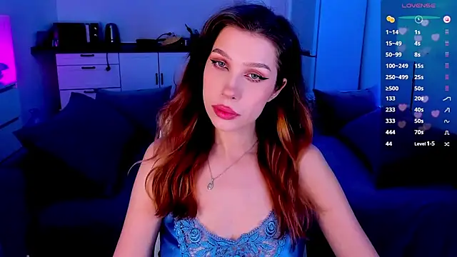 Snapshot of tenderdreams chatting on 11/08/25, 08:18 tenderdreams online show from 11/08/25, 08:18