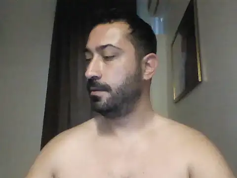 Snapshot of chakal22 chatting on 12/14/25, 10:20 chakal22 online show from 12/14/25, 10:20