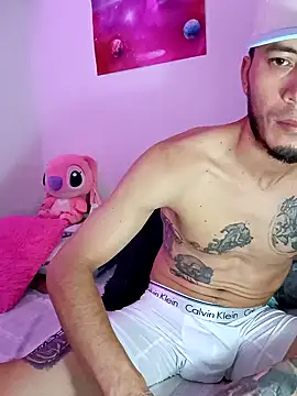 Leslly  online show from 02/01/25, 05:37