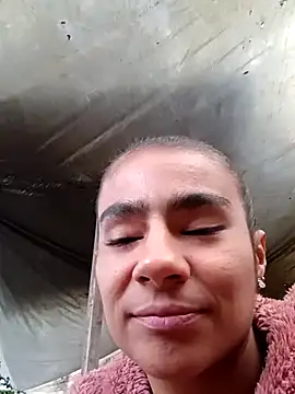 Leslly  online show from 03/03/25, 12:05