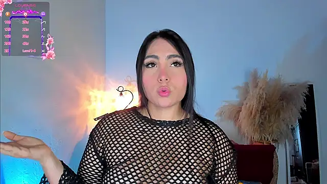 Snapshot of Sarahballiston_ chatting on 12/05/24, 12:08 Sarahballiston online show from 12/05/24, 12:08
