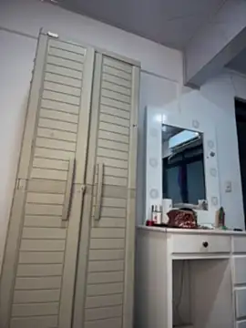 Sarahballiston  online show from 04/09/26, 01:27