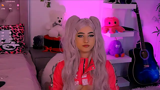 Snapshot of LaylaBrown chatting on 09/12/25, 06:41 LaylaBrown online show from 09/12/25, 06:41