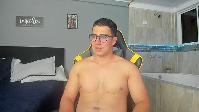 owengray2n online show from 02/11/25, 02:46