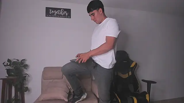 owengray2n online show from 05/24/26, 04:39