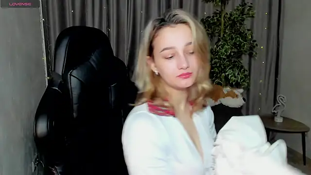 Sinty Noria online show from 02/12/25, 01:09