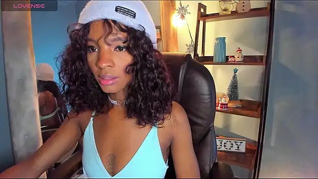 alikahouston4 online show from 12/28/24, 05:23