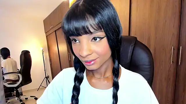 alikahouston4 online show from 03/05/25, 04:02