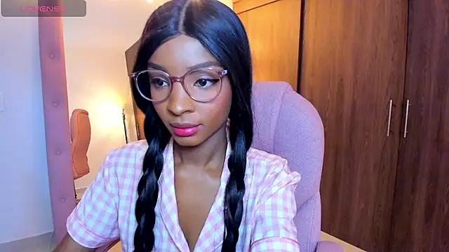 alikahouston4 online show from 04/20/26, 07:44