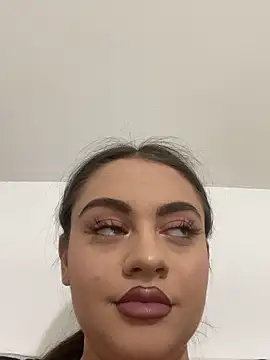 ayshalove online show from 02/20/25, 06:13
