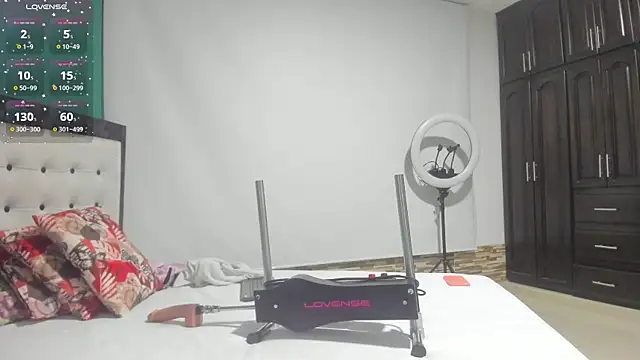 SelenaGmez online show from 02/25/25, 10:04