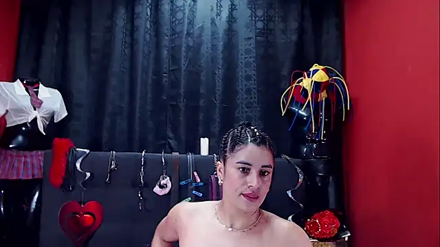 Snapshot of Hannamariana chatting on 02/23/25, 11:44 Hannamariana online show from 02/23/25, 11:44