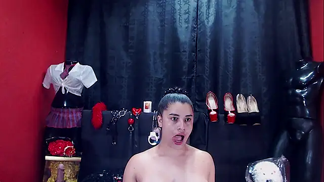 Snapshot of Hannamariana chatting on 11/10/25, 08:30 Hannamariana online show from 11/10/25, 08:30