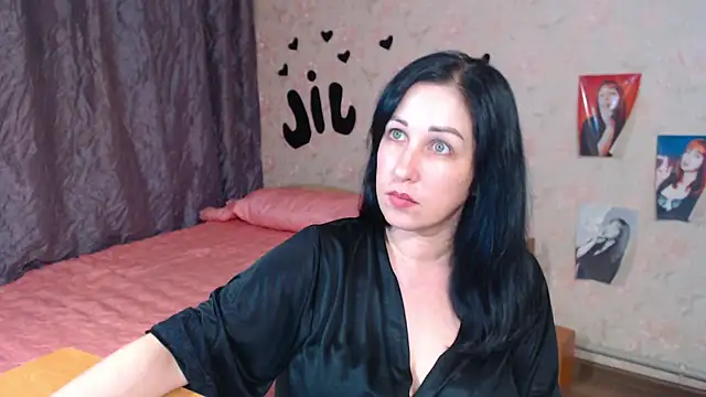 JillStevens online show from 11/18/25, 03:34