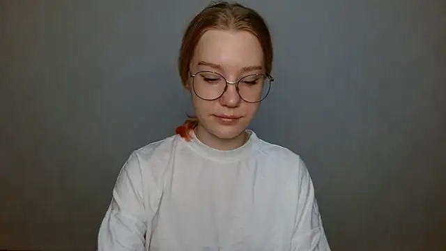 Snapshot of cindi_hot chatting on 12/27/24, 09:06 cindi hot online show from 12/27/24, 09:06