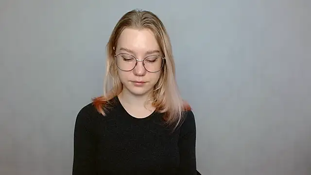 Snapshot of cindi_hot chatting on 01/05/25, 09:15 cindi hot online show from 01/05/25, 09:15