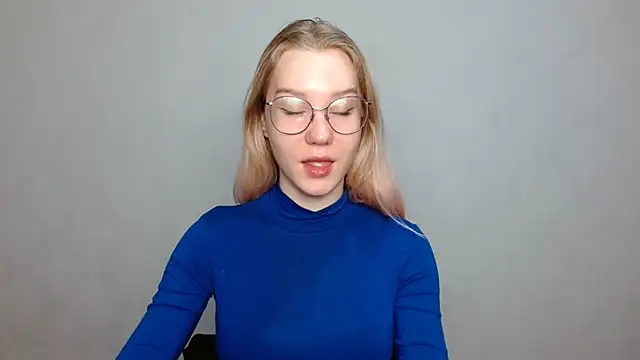 Snapshot of cindi_hot chatting on 01/18/25, 09:34 cindi hot online show from 01/18/25, 09:34