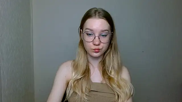 cindi hot online show from 12/01/25, 10:09