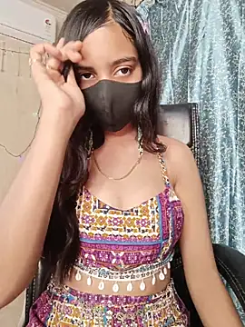 Parinaaz18 online show from 05/05/26, 12:51