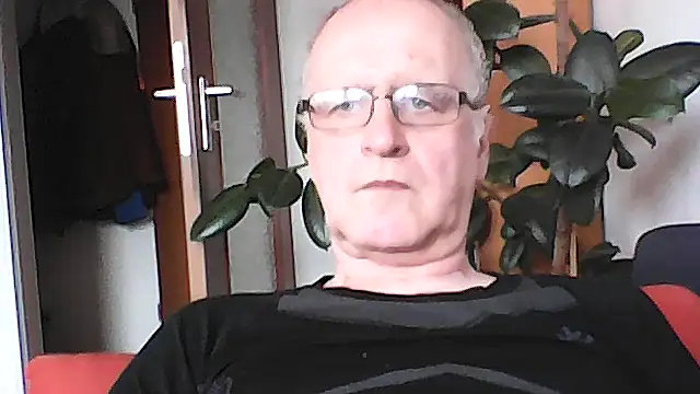 Milkasahne64 online show from 03/13/26, 10:33