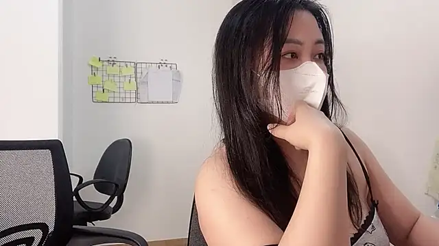 Snapshot of Bamboo_Swetie chatting on 03/09/25, 02:32 Bamboo Swetie online show from 03/09/25, 02:32
