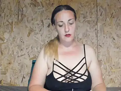 Cristina311219 online show from 06/01/26, 10:33
