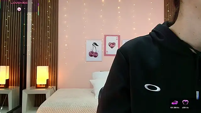 alina martinelli online show from 04/10/26, 11:59