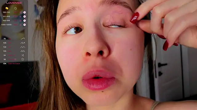 Snapshot of Dream_emma chatting on 10/10/25, 04:06 Dream emma online show from 10/10/25, 04:06