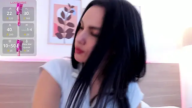 Snapshot of kareena_basu chatting on 12/01/25, 06:35 kareena basu online show from 12/01/25, 06:35